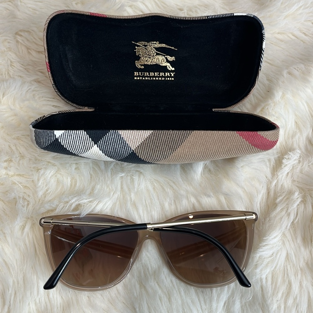 Authentic Burberry Sunglasses - Picture 3 of 14